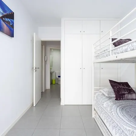 Blue Sea Apartment *