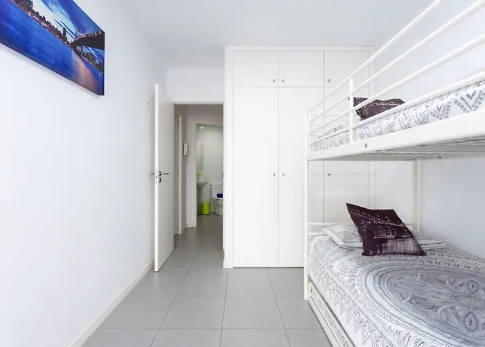 Blue Sea Apartment *